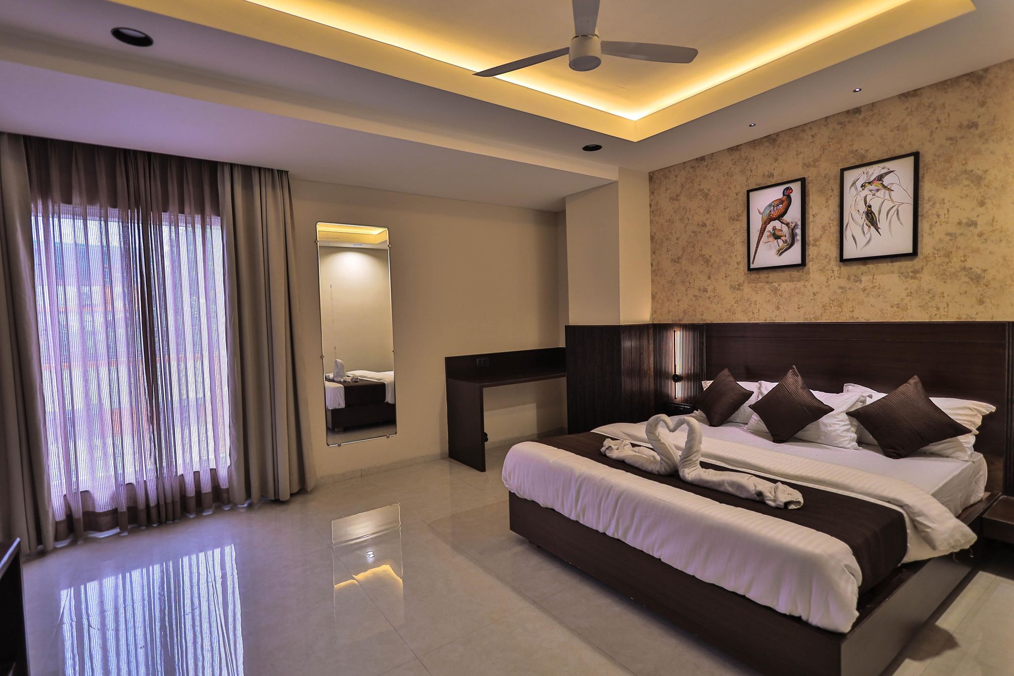 SATYAM INN King Bed Room 2