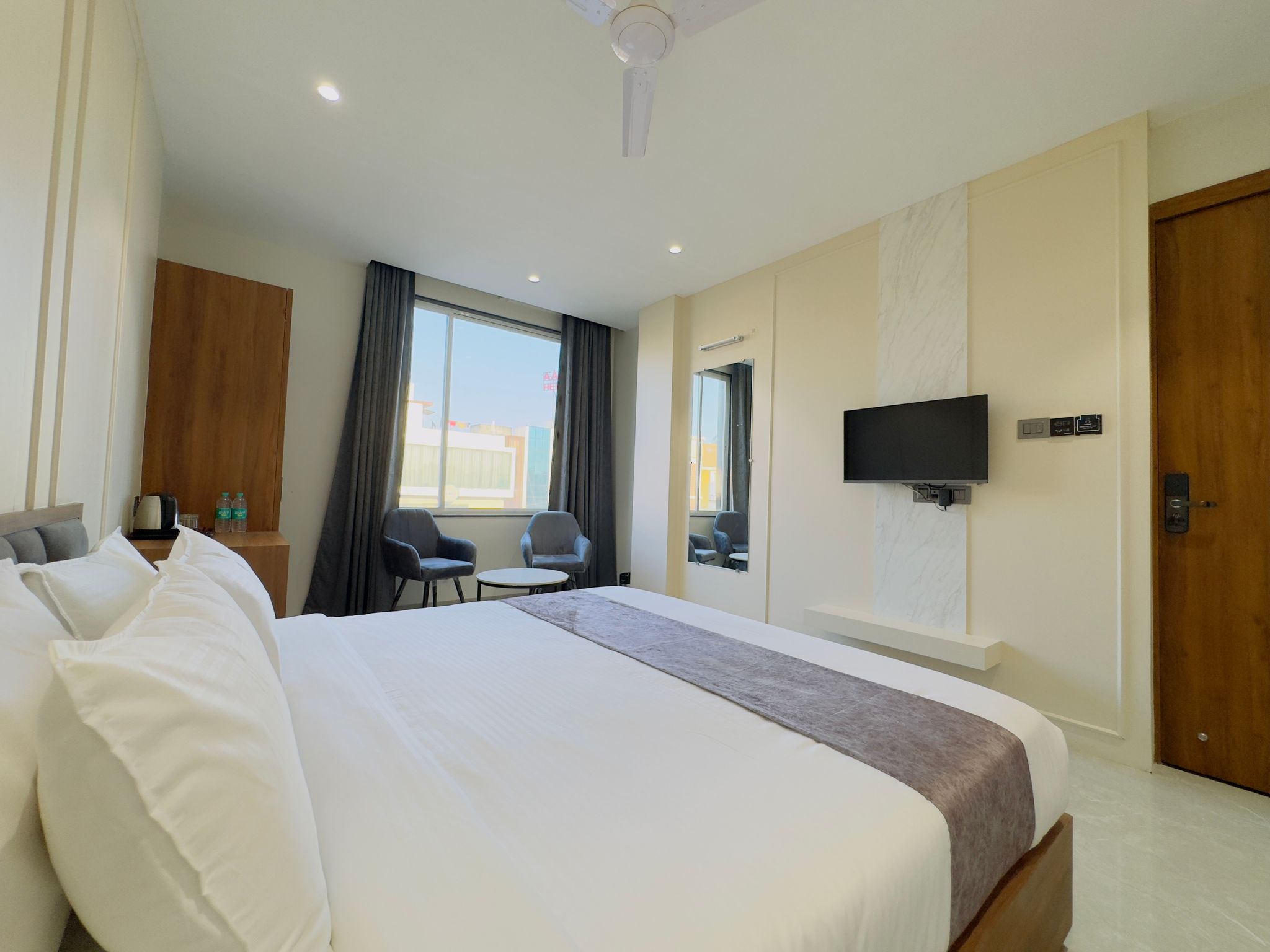 Executive Room