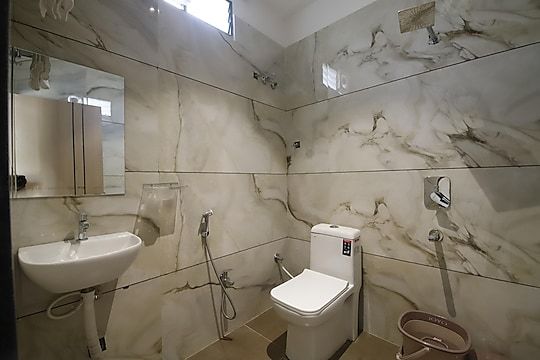 Hotel Maheshwari Inn Deluxe Room with City View 7