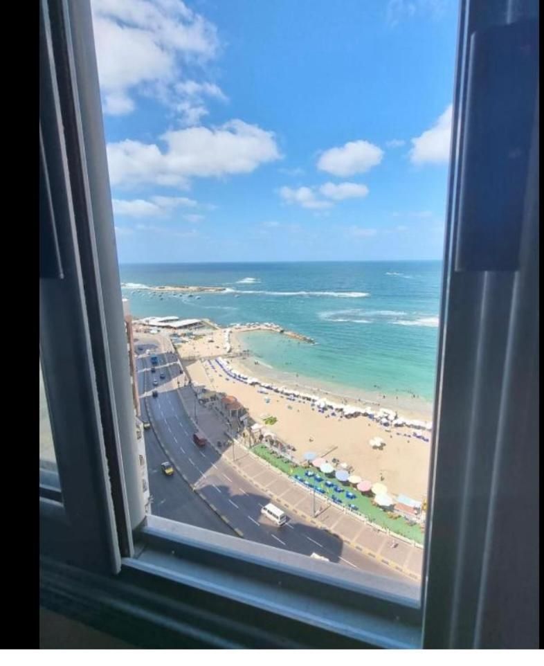 Two-Bedroom Apartment with Terrace and Sea View