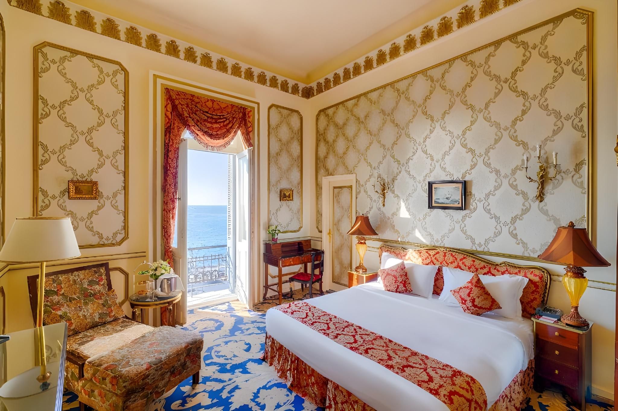 Golden Sea View Junior Suite