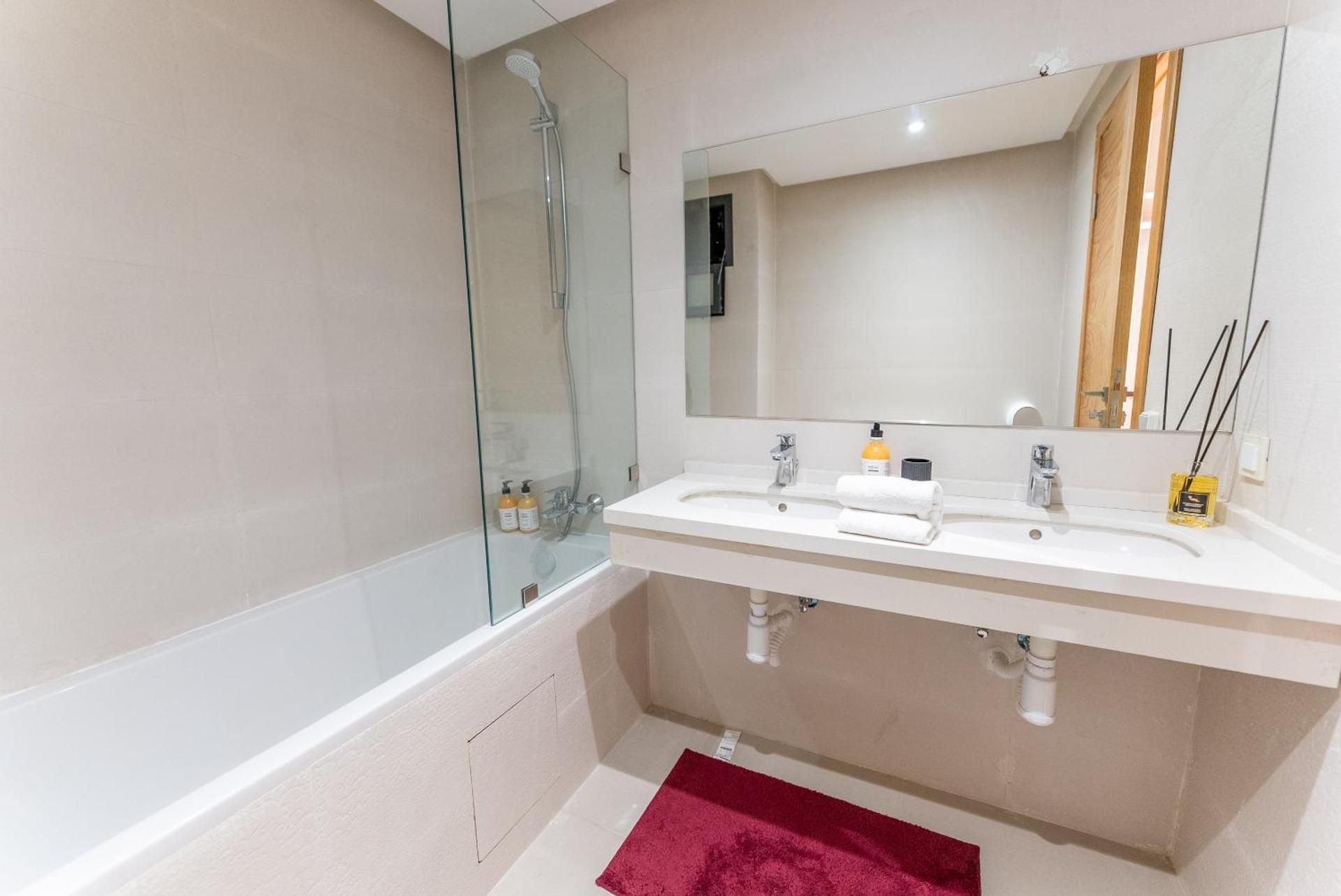 Three-Bedroom Apartment with Balcony