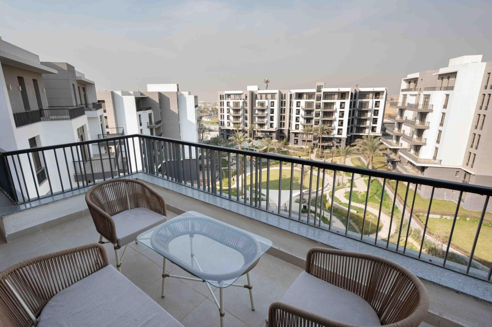 Apartment with Garden View