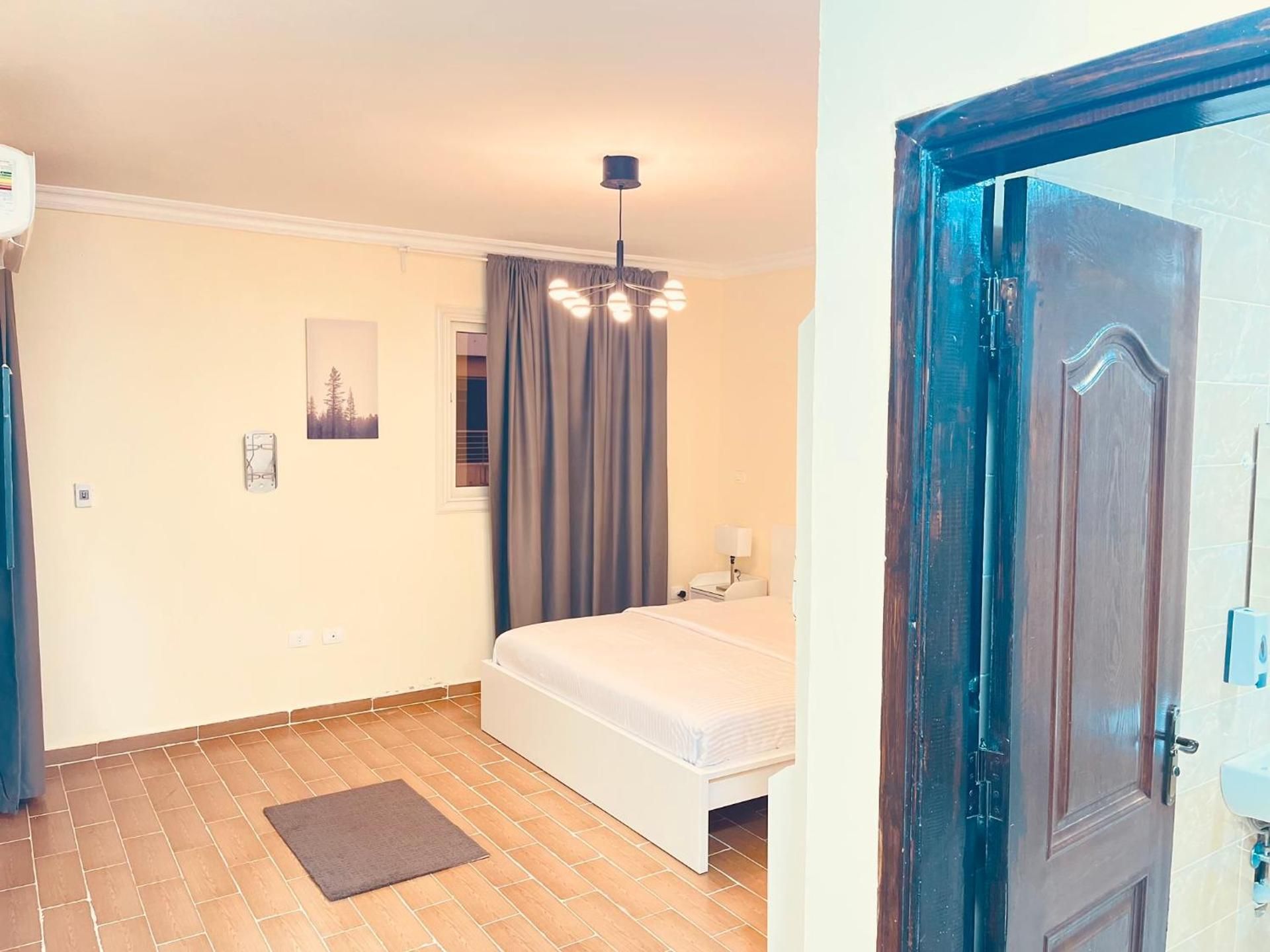 Casa Do Cairo-Dar Masr AlRehab Apartment with Balcony 3