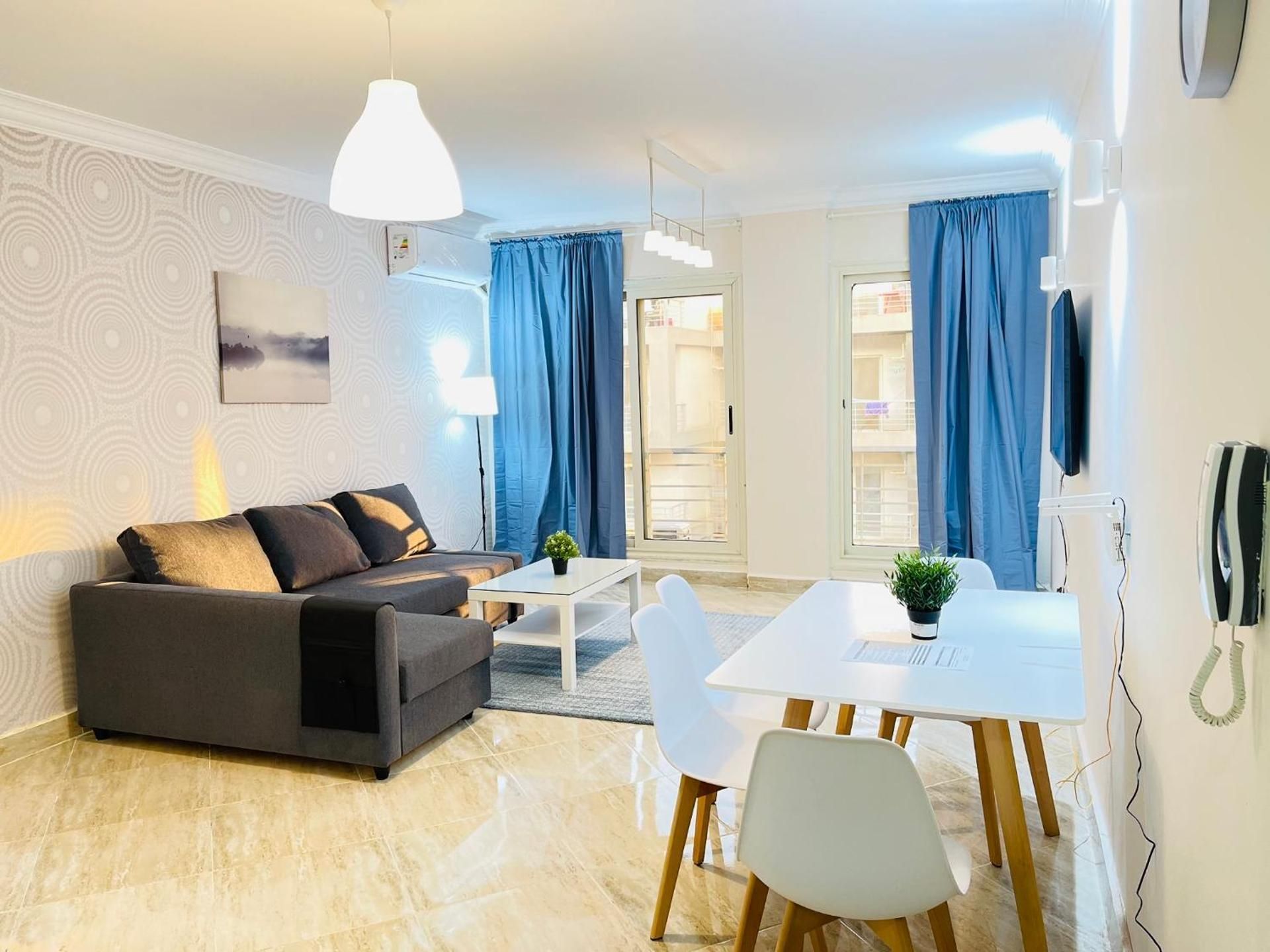 Casa Do Cairo-Dar Masr AlRehab Three-Bedroom Apartment 2