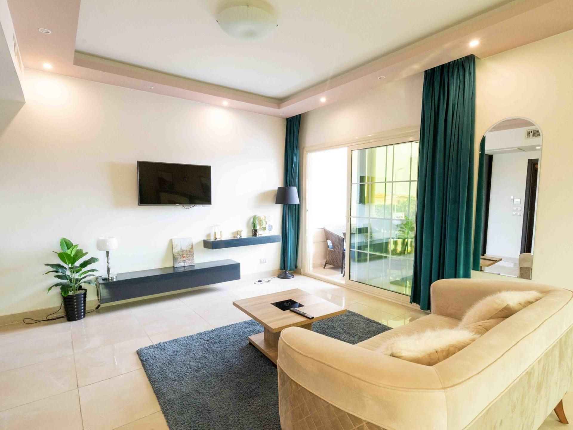 shared lounge/tv area