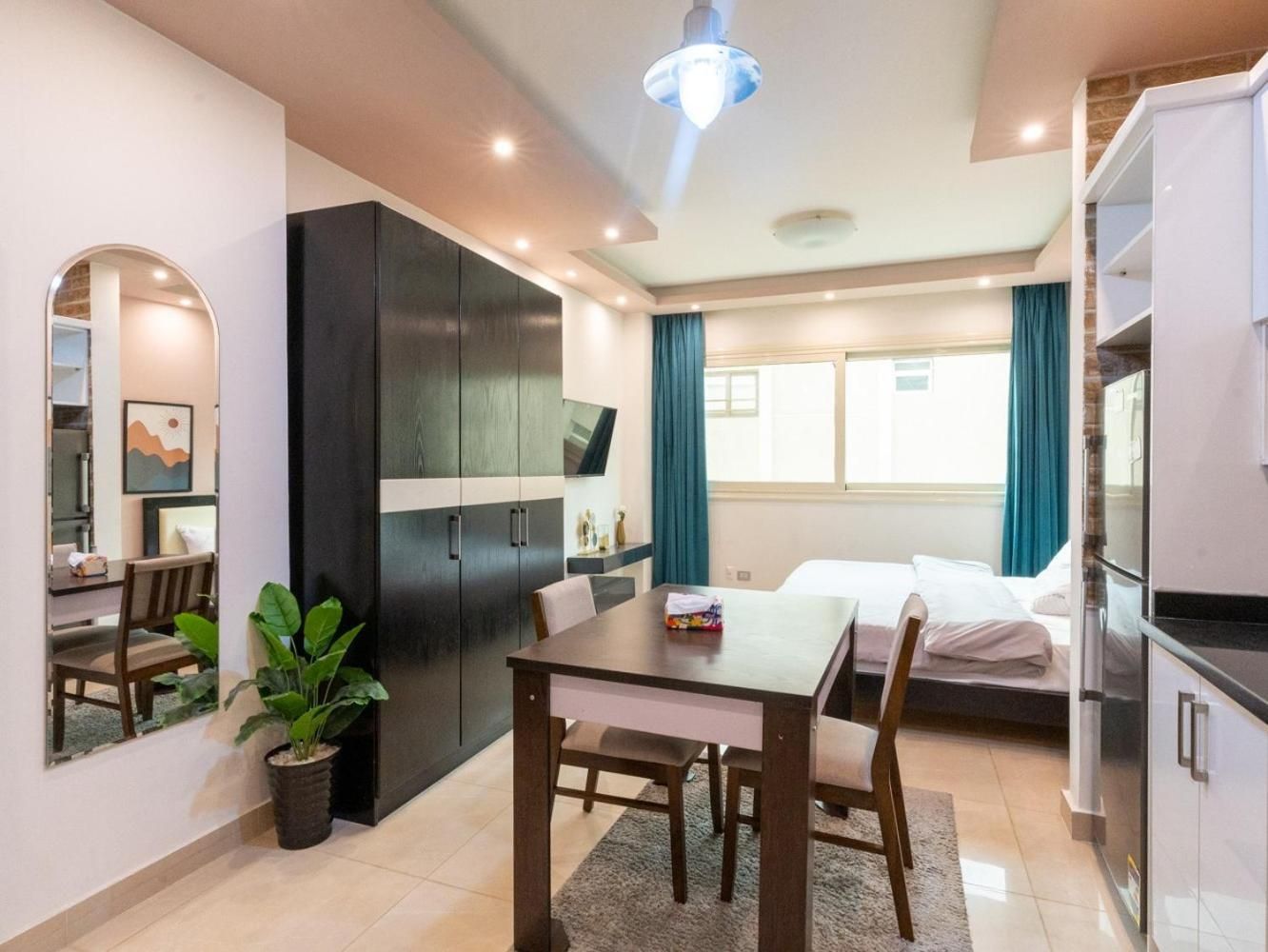 HolidayDays Near O1 King Studio 2