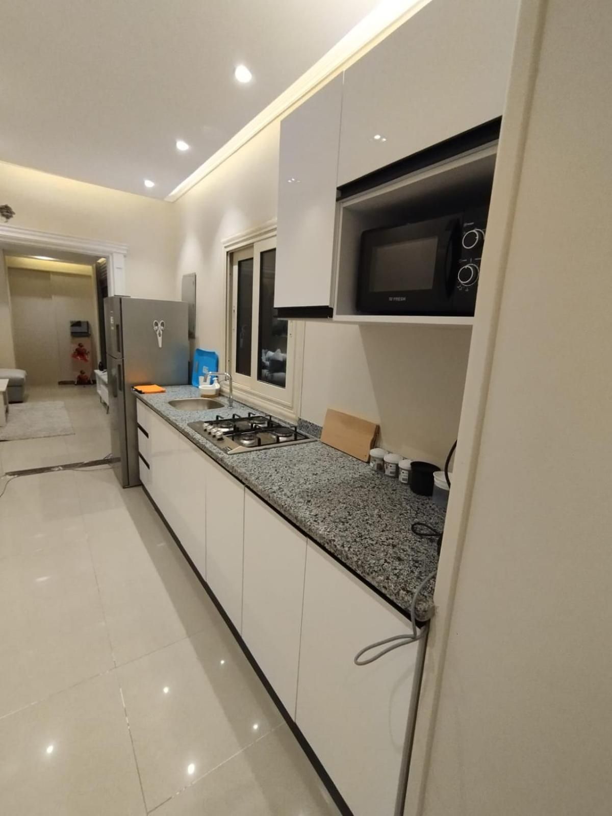 Shiny 3 Rooms Apartment