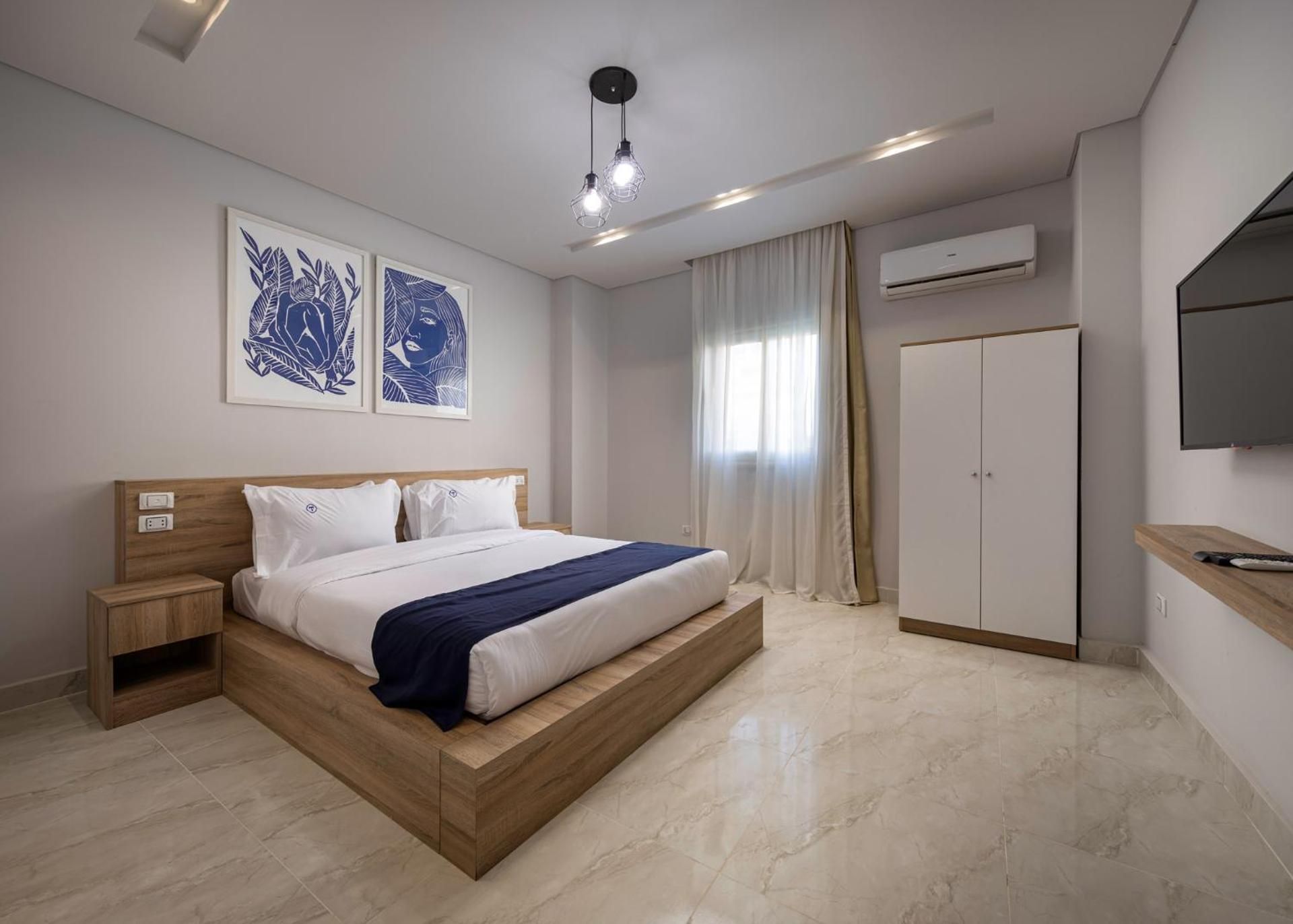 Two-Bedroom Deluxe Apartment with Garden View