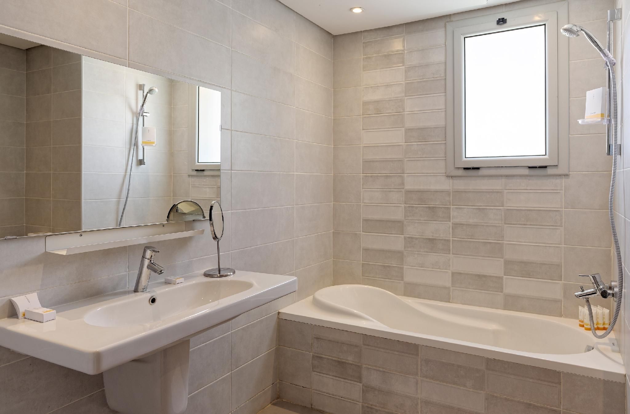 Vesta - Luxury Apt- 2Br - CFC (XV) Two-Bedroom Apartment