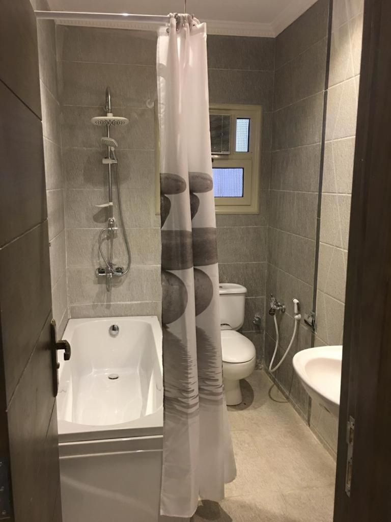 Apartment with Shower