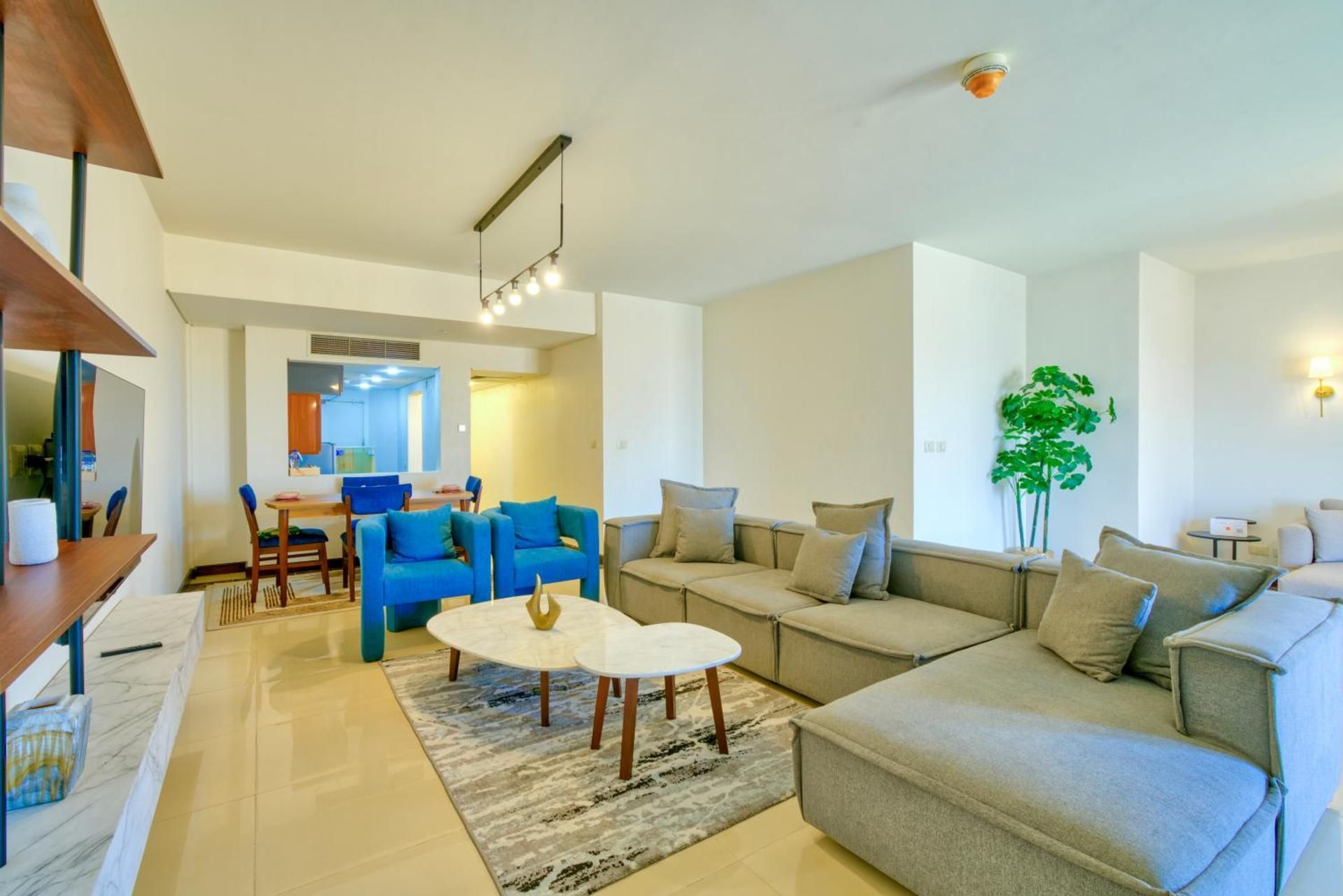 shared lounge/tv area