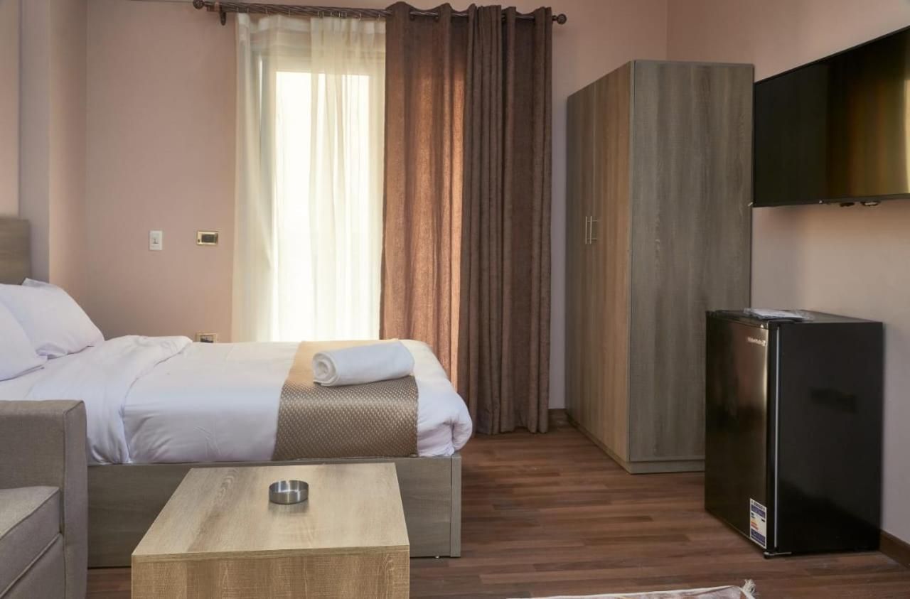 Large Single Room
