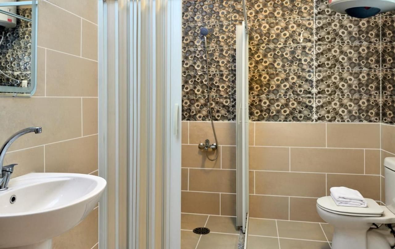 Small Single Room