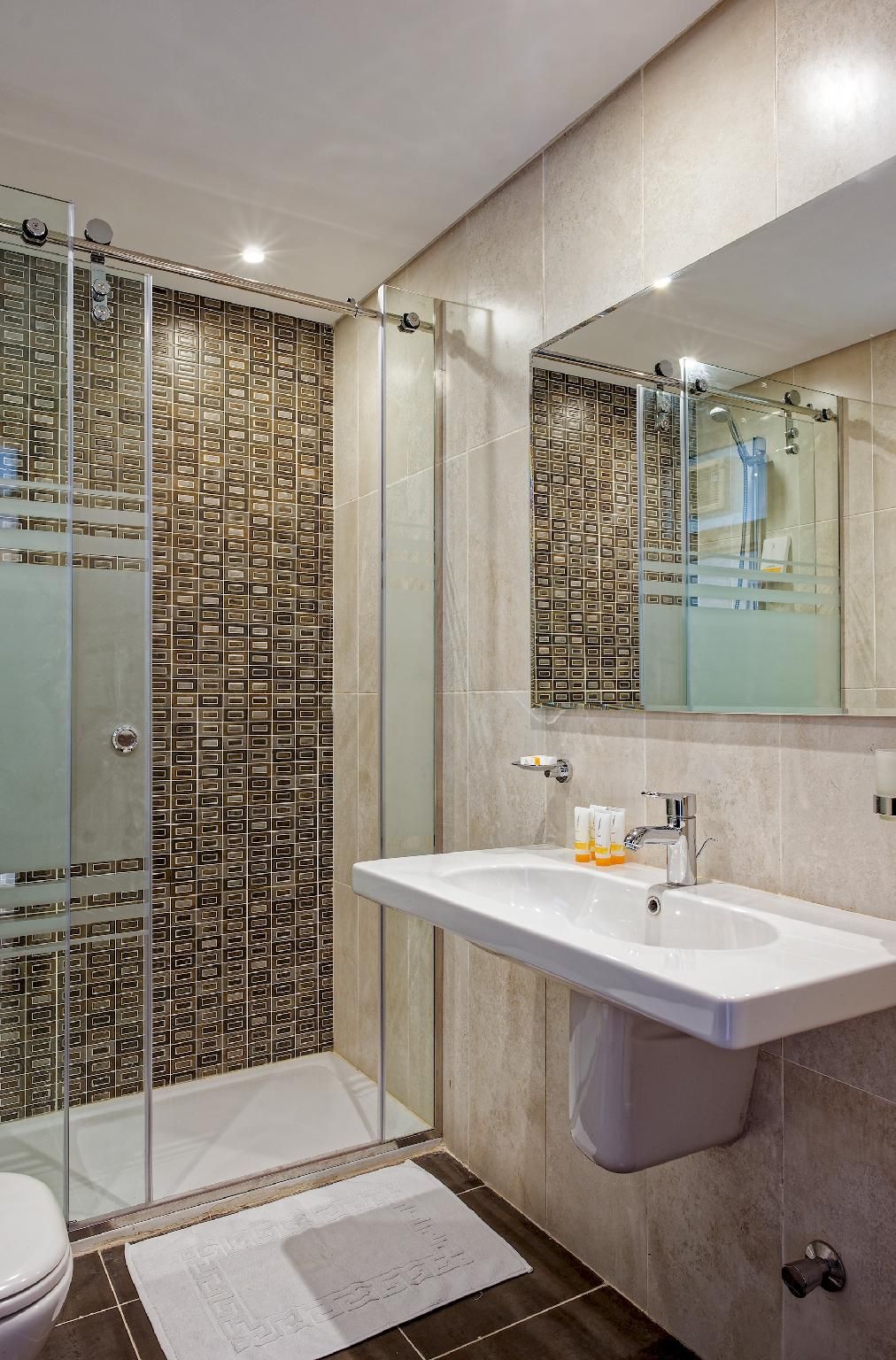 VESTA - Luxury Apt - 2BR - CFC (xxxv) Two-Bedroom Apartment 2