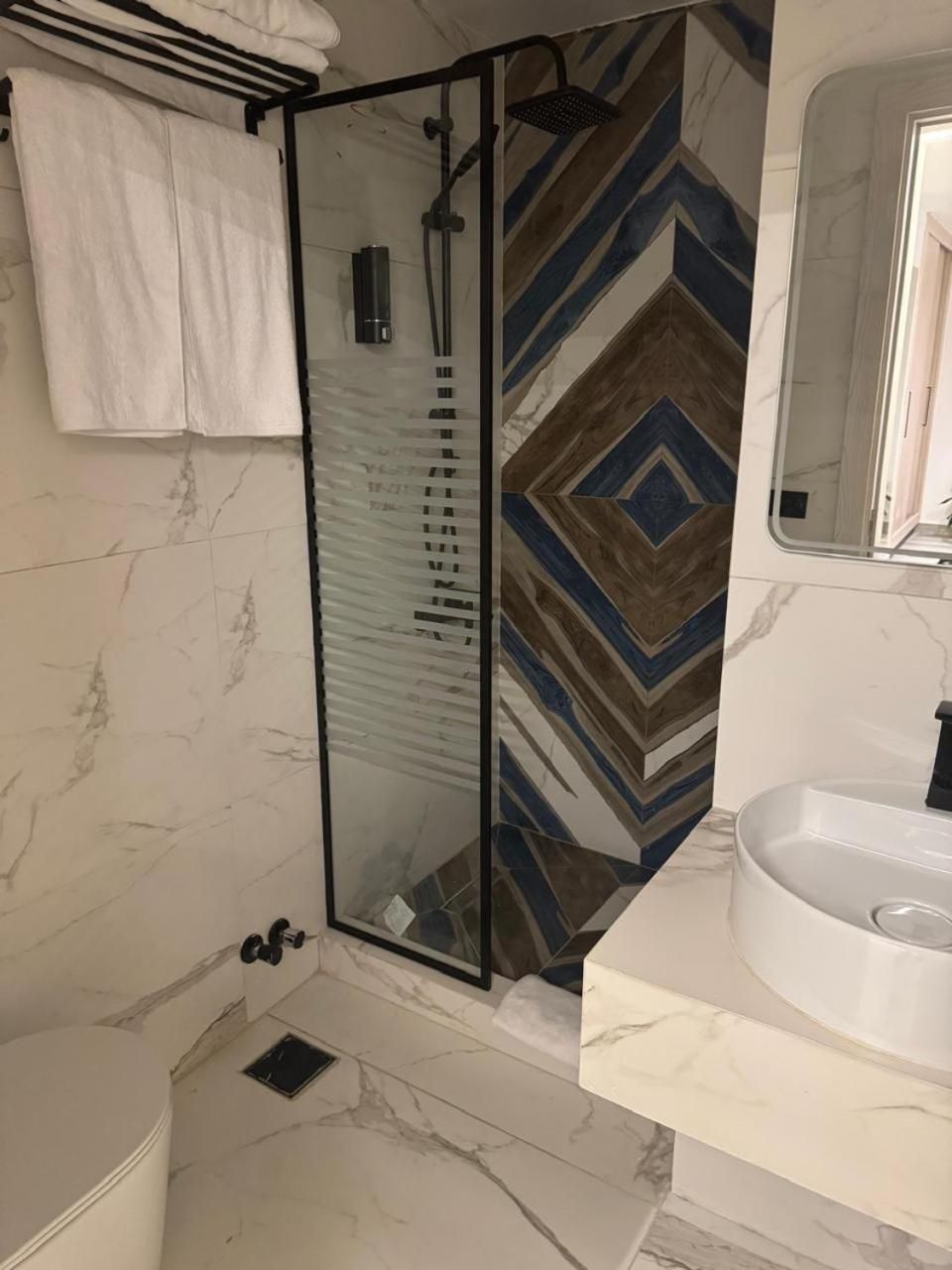 Family Two-Bedroom Apartment with View