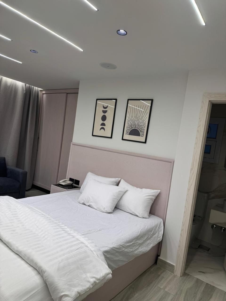 Family Two-Bedroom Apartment with View