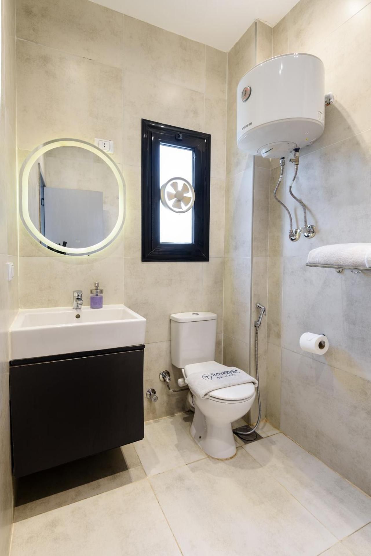 Studio with Garden View