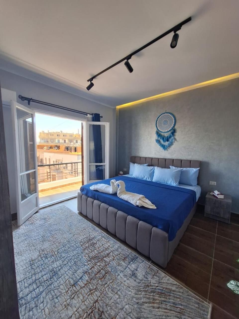 Apartment with View and Balcony