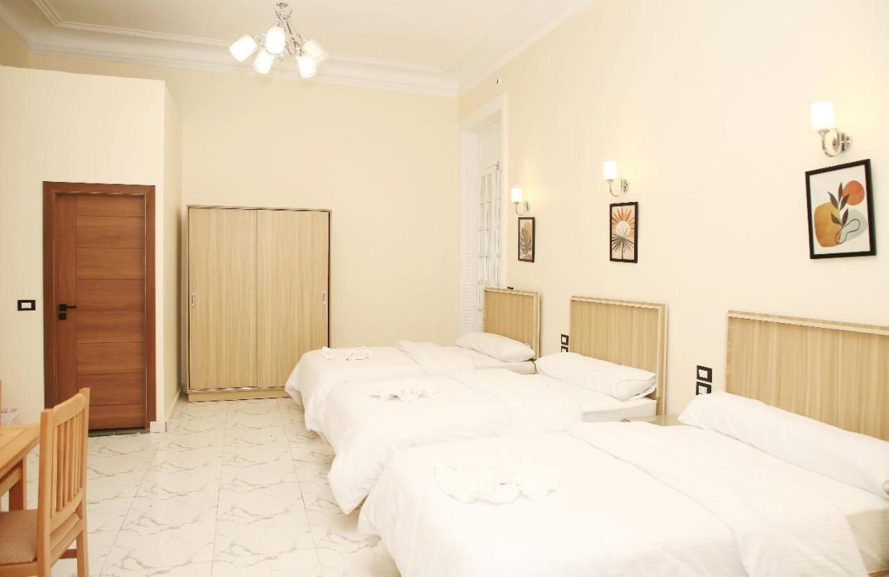 Single Room with Private External Bathroom