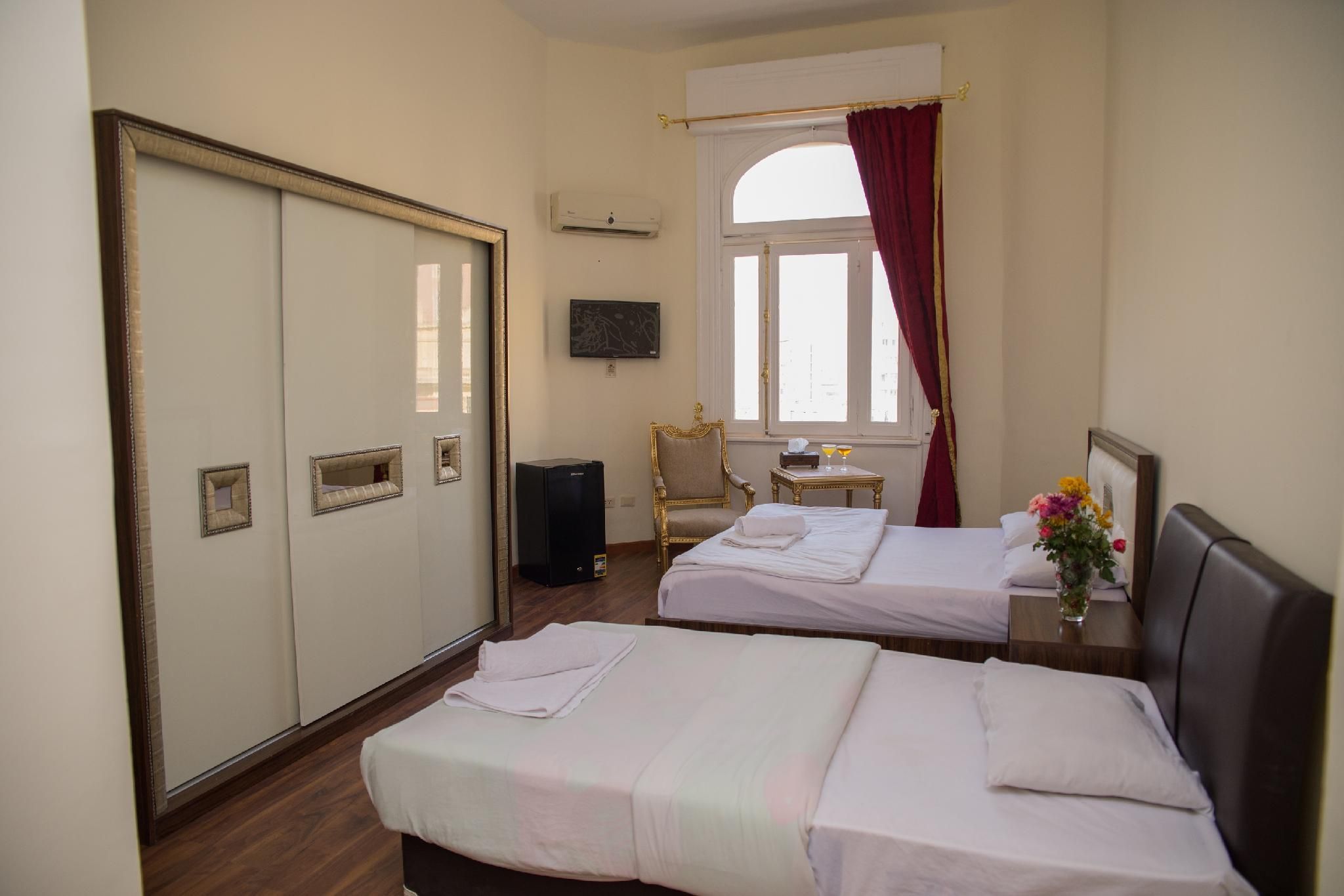 Triple - 3 Single Beds