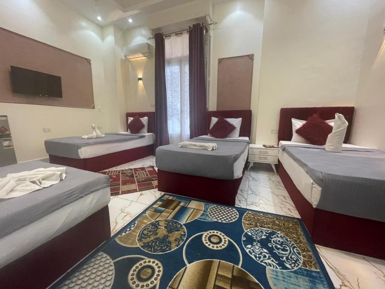 New One Hotel Quadruple Room with Balcony