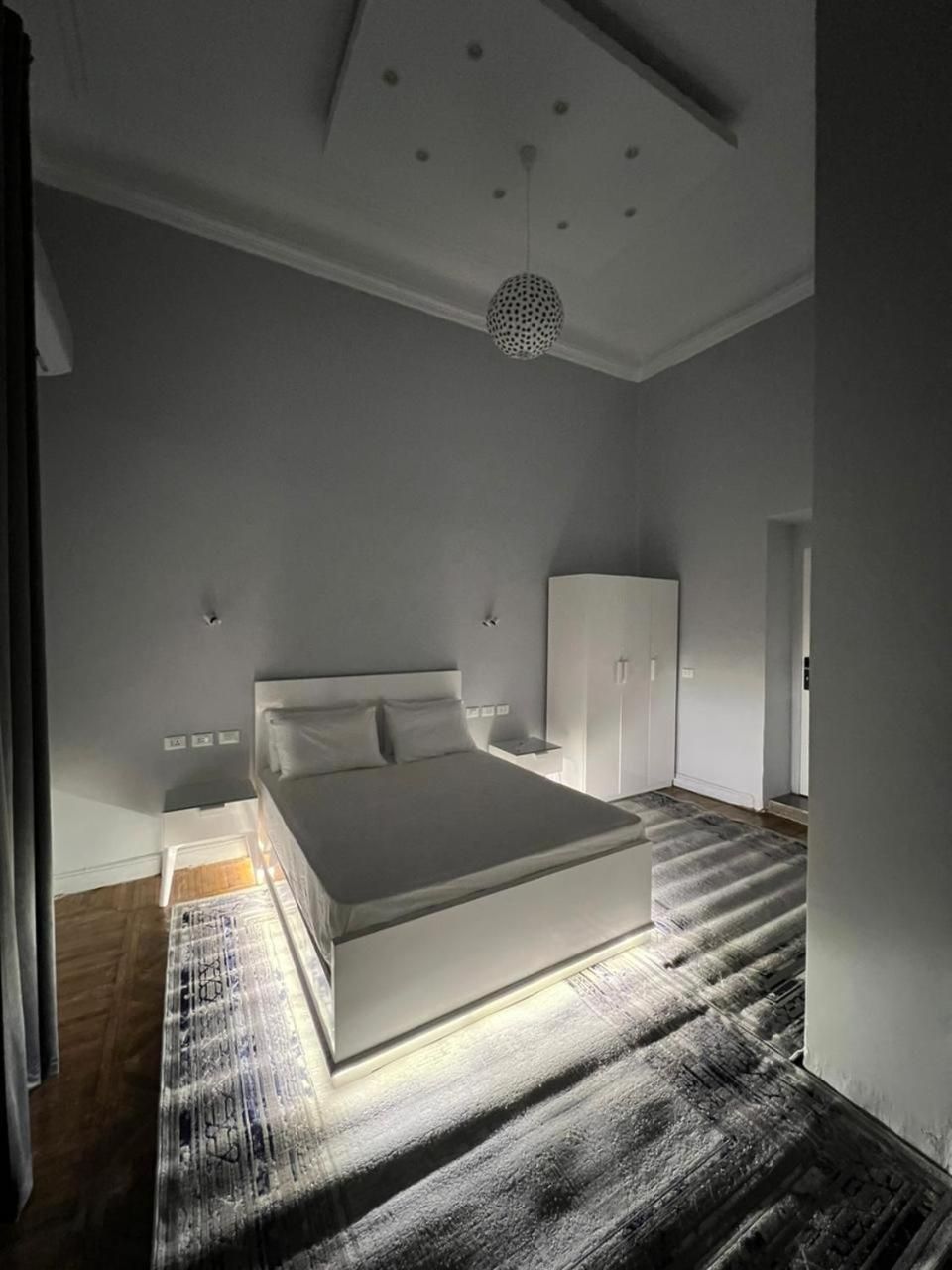 Paris east Deluxe Double Room with Balcony