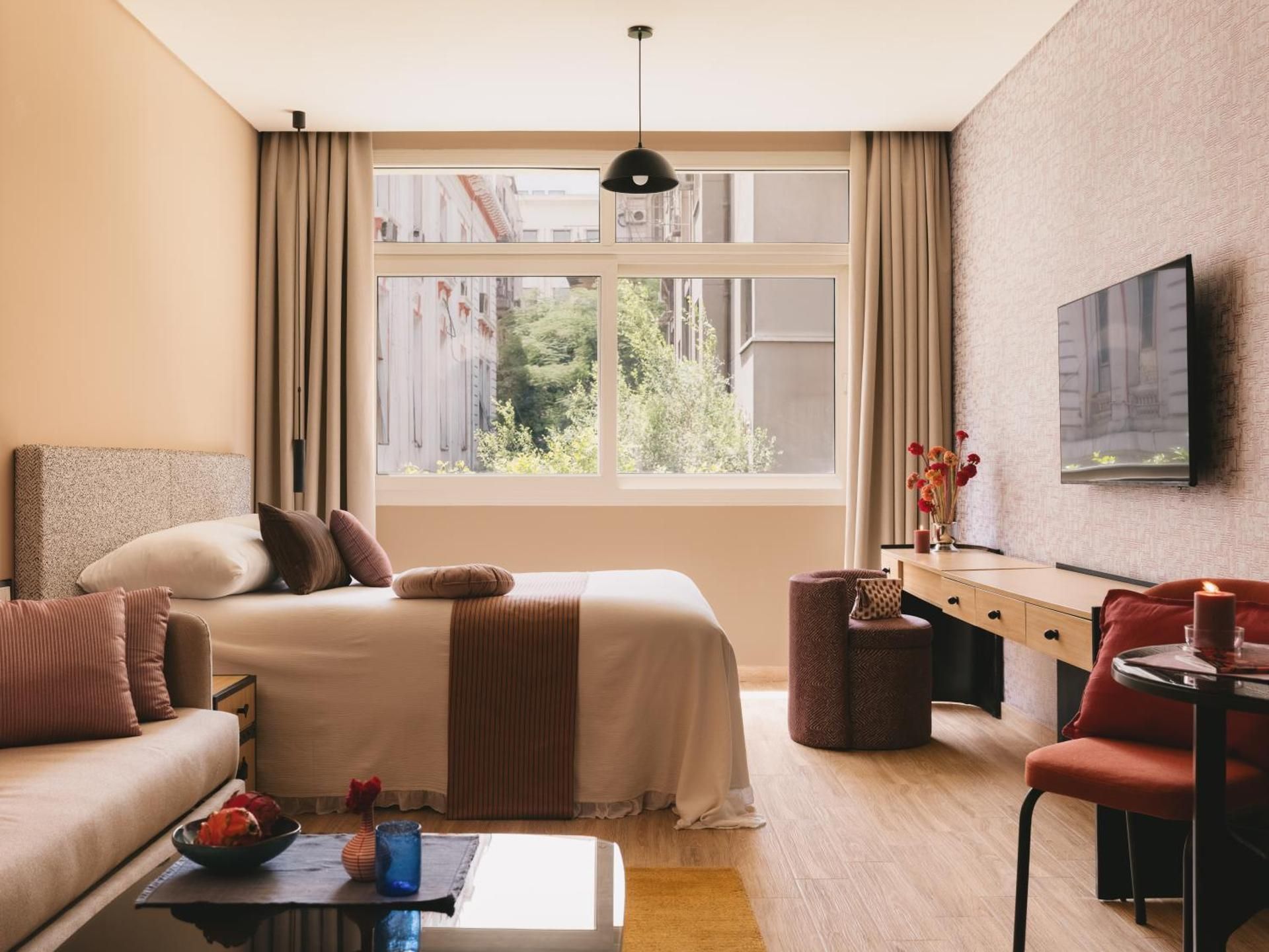 Studio Apartment with King Bed