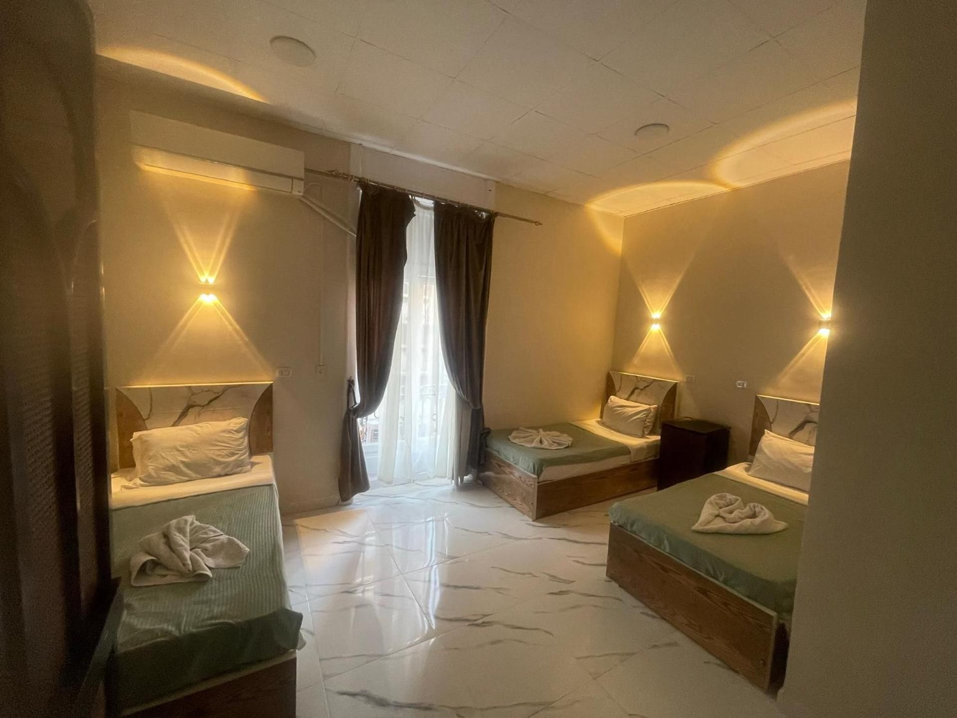 Triple Room with City View