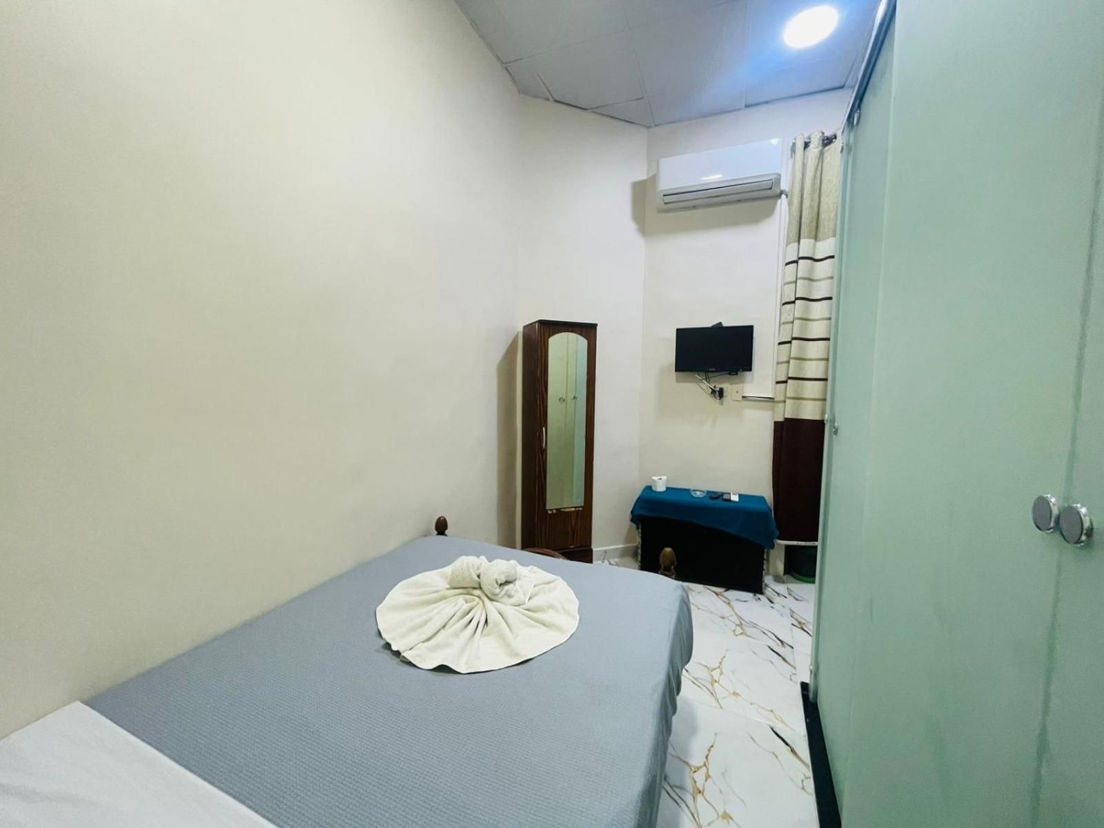 Single Room With Private Bathroom