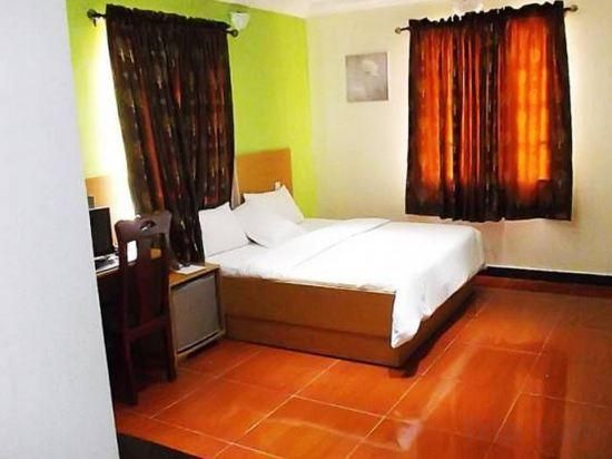 Suncity Hotel Deluxe Room