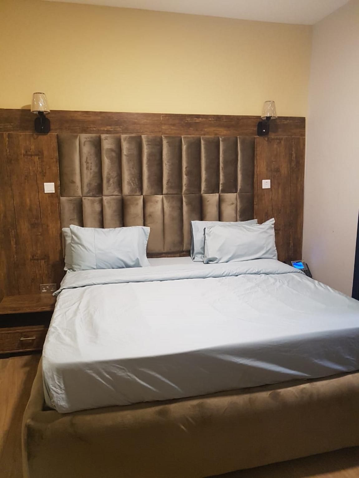 2 Bedroom Suite
