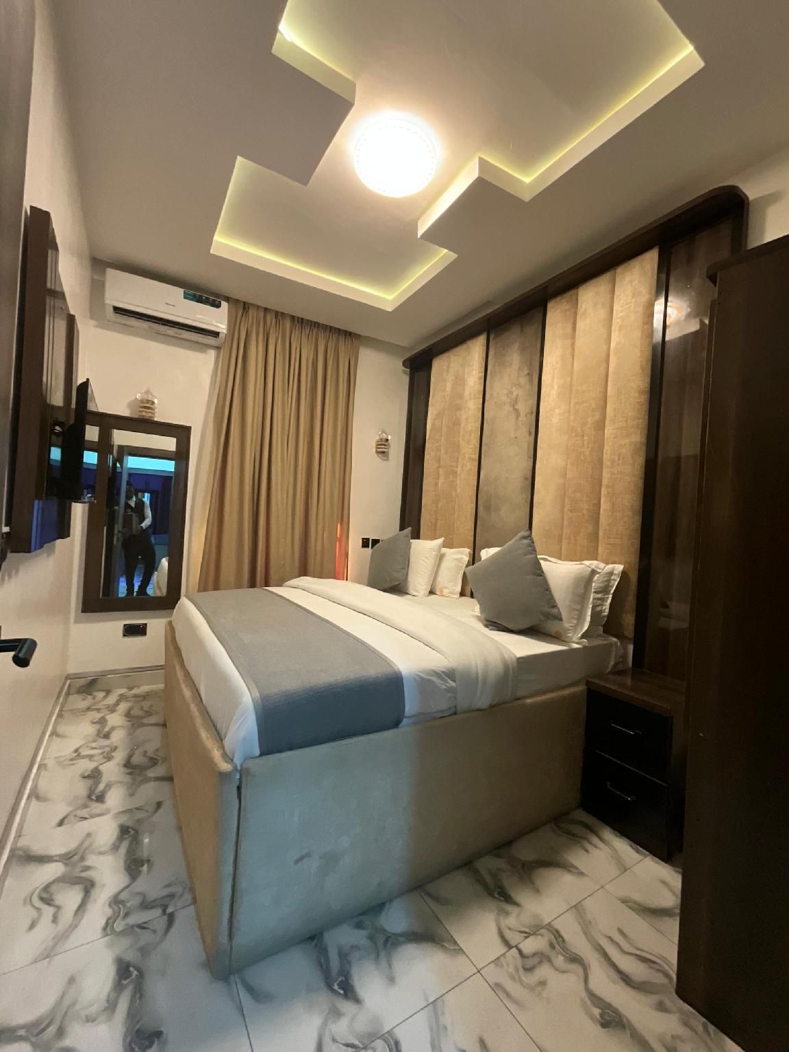 2 Bedroom Executive Suite