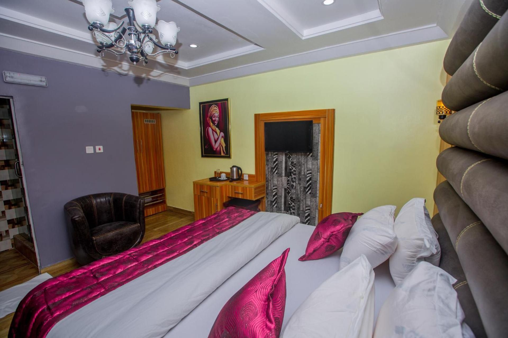 Deluxe Single Room