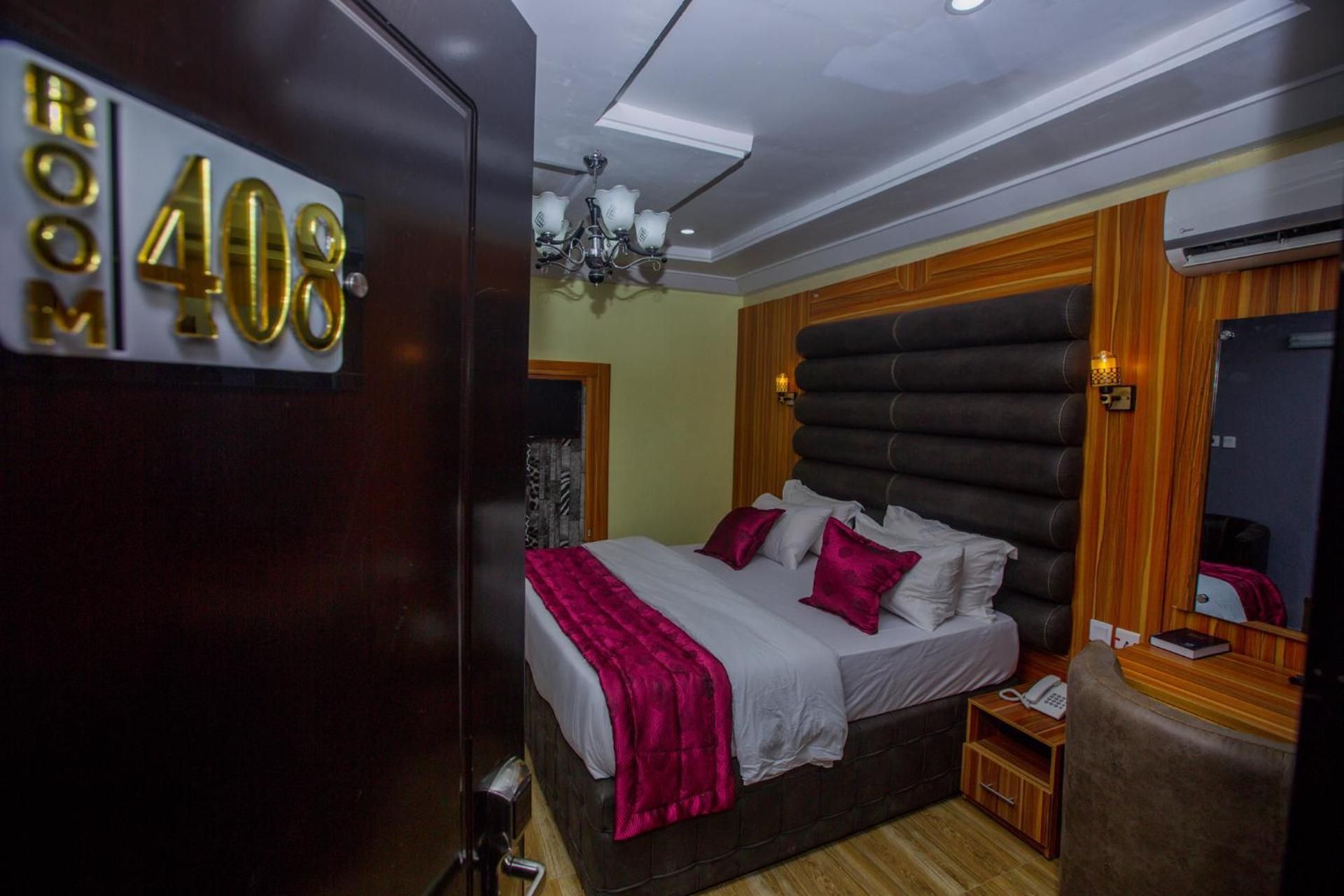 Deluxe Single Room