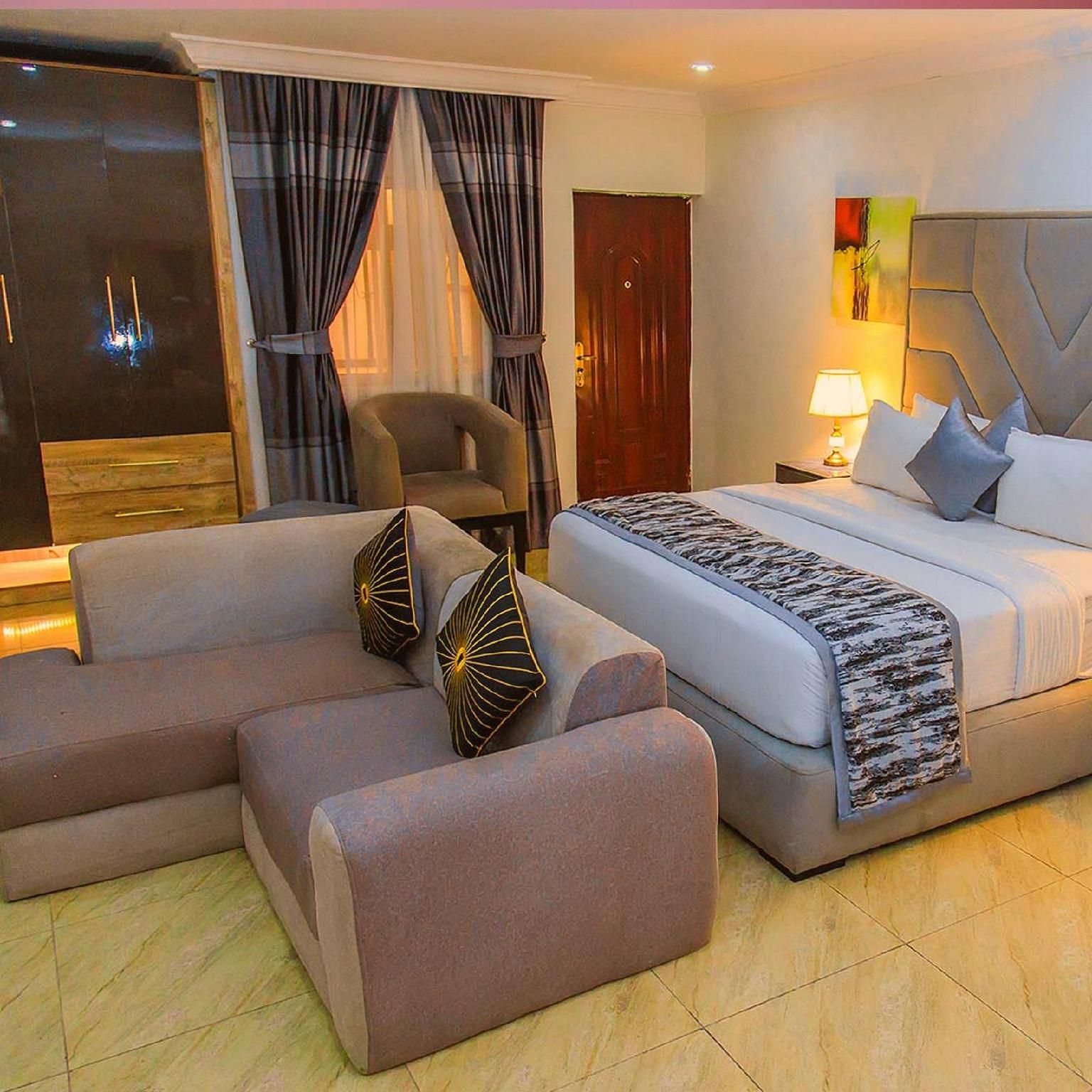 One Bedroom Apartment