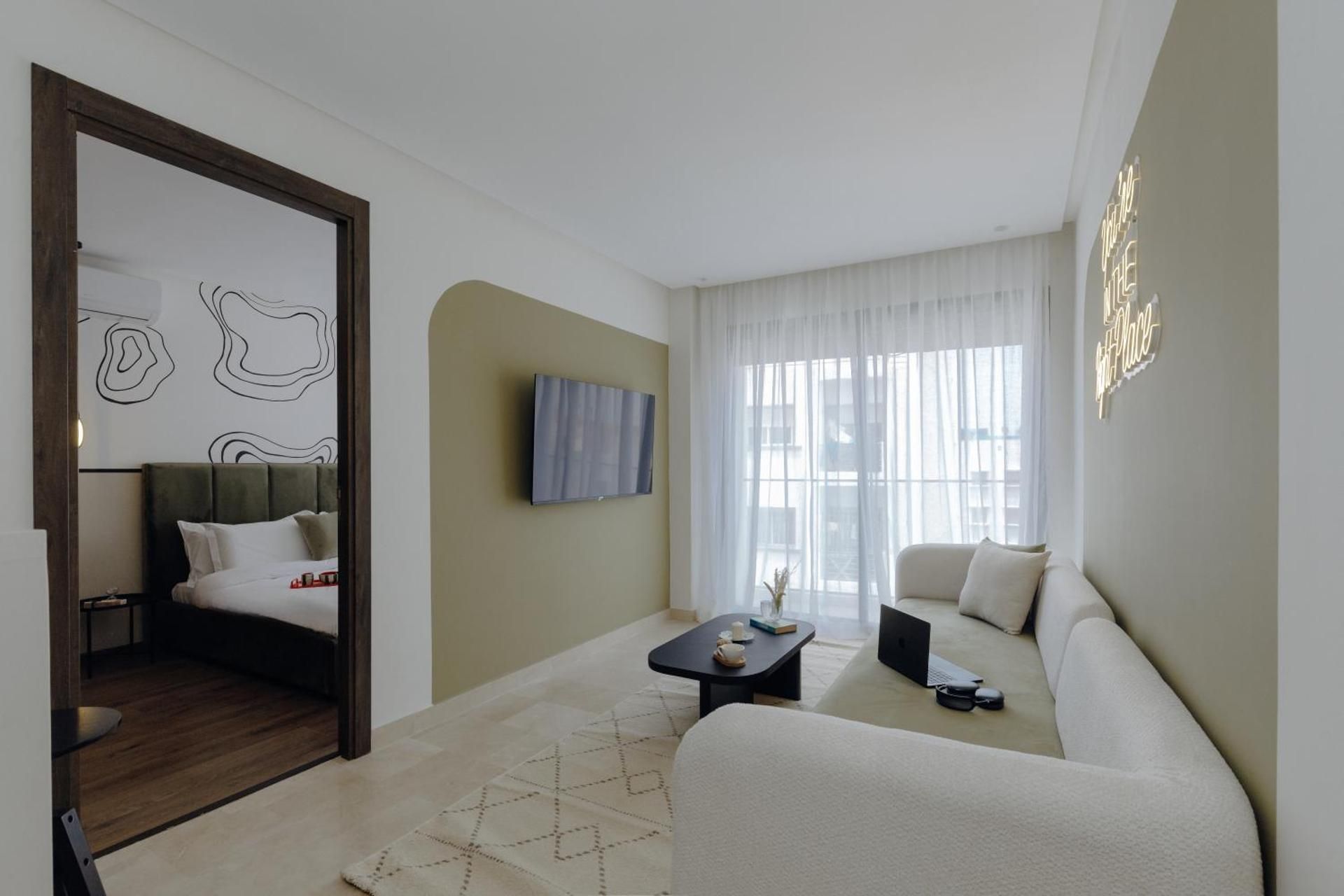 One-Bedroom Deluxe Apartment
