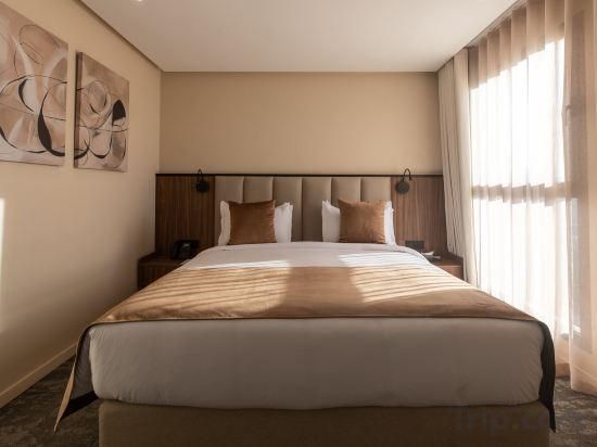 Studio Premier Suite