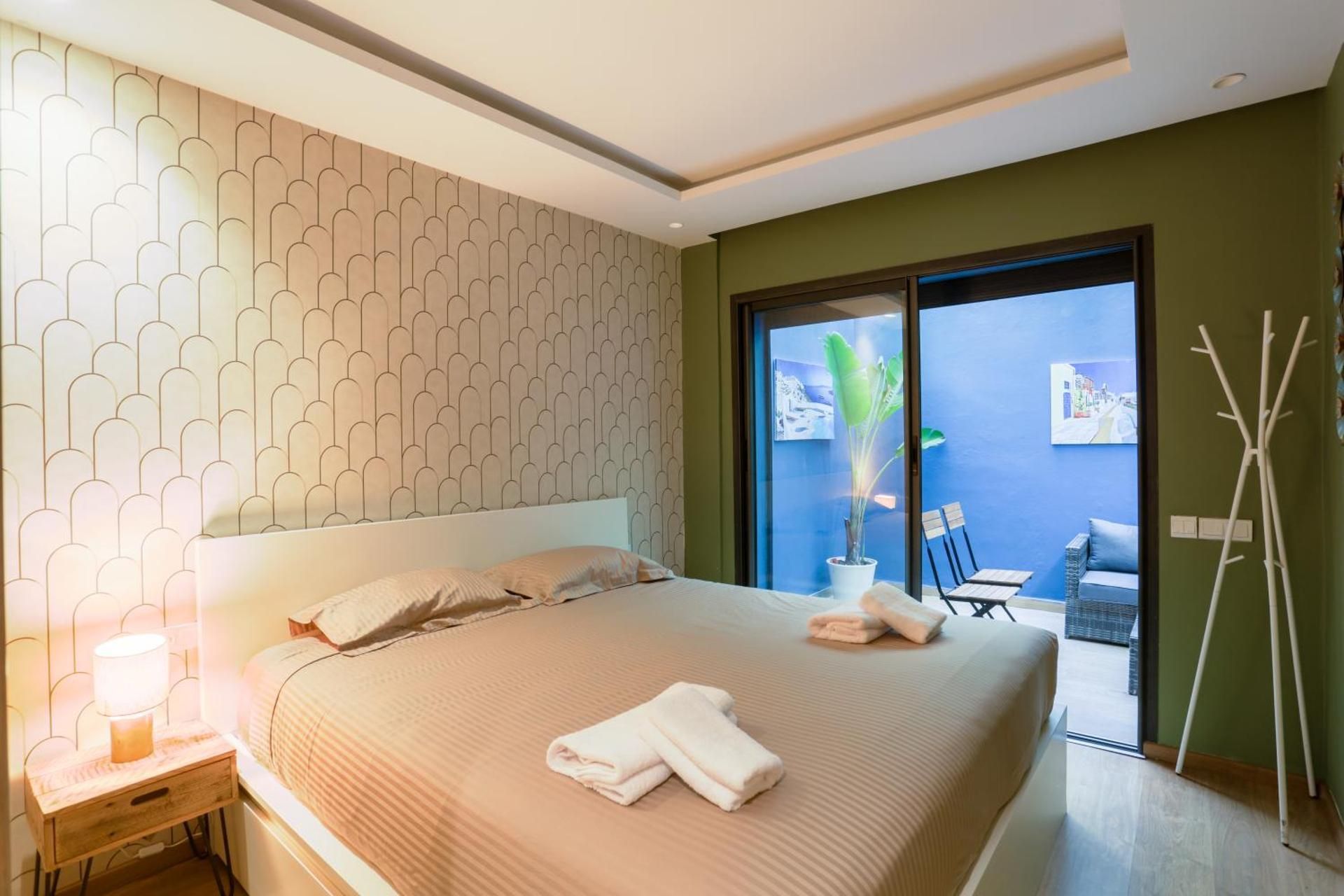 One-Bedroom Apartment with Terrace