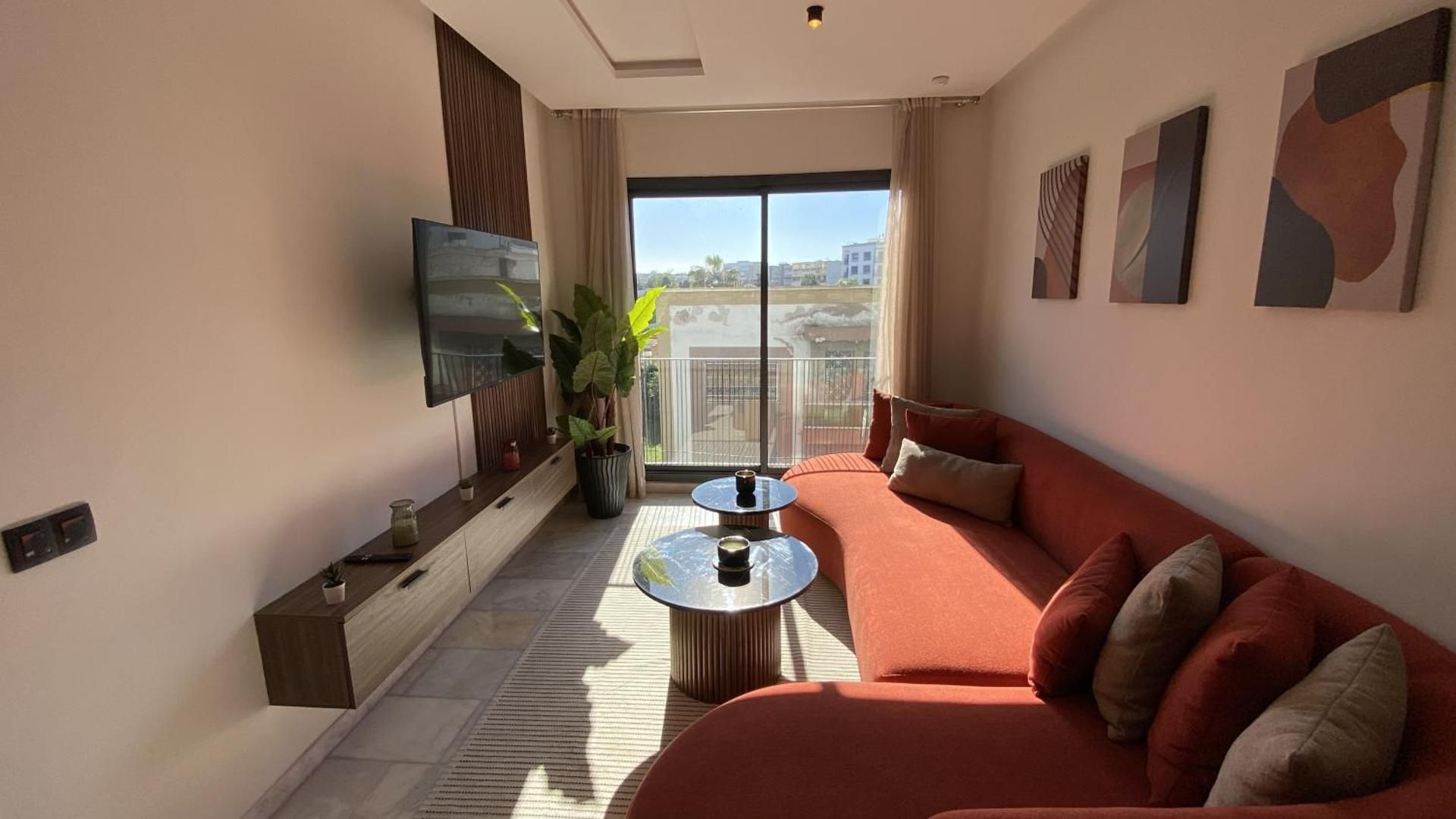 Deluxe One-Bedroom Apartment