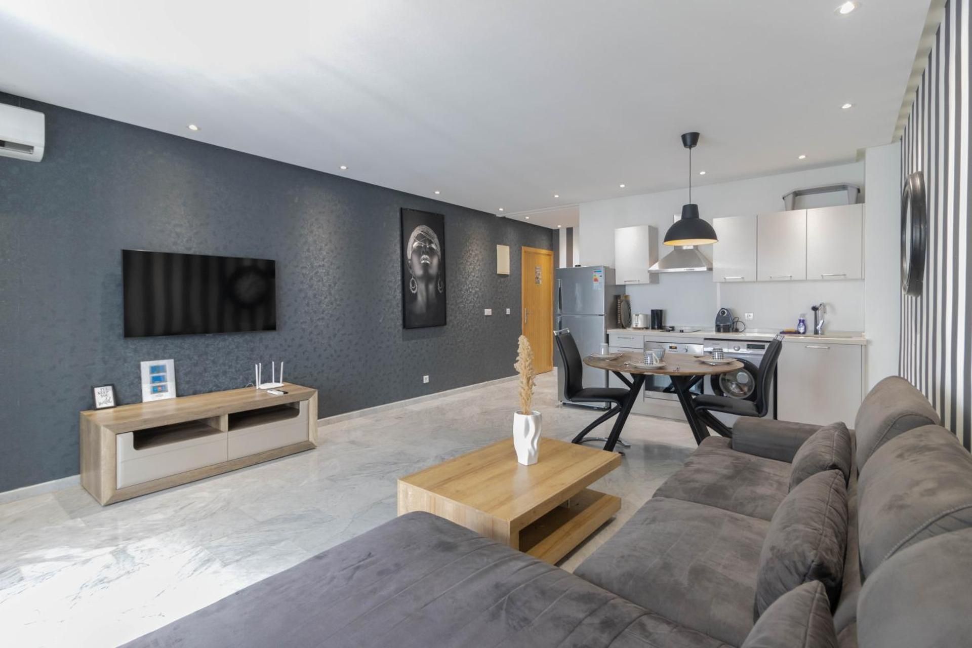 One-Bedroom Apartment