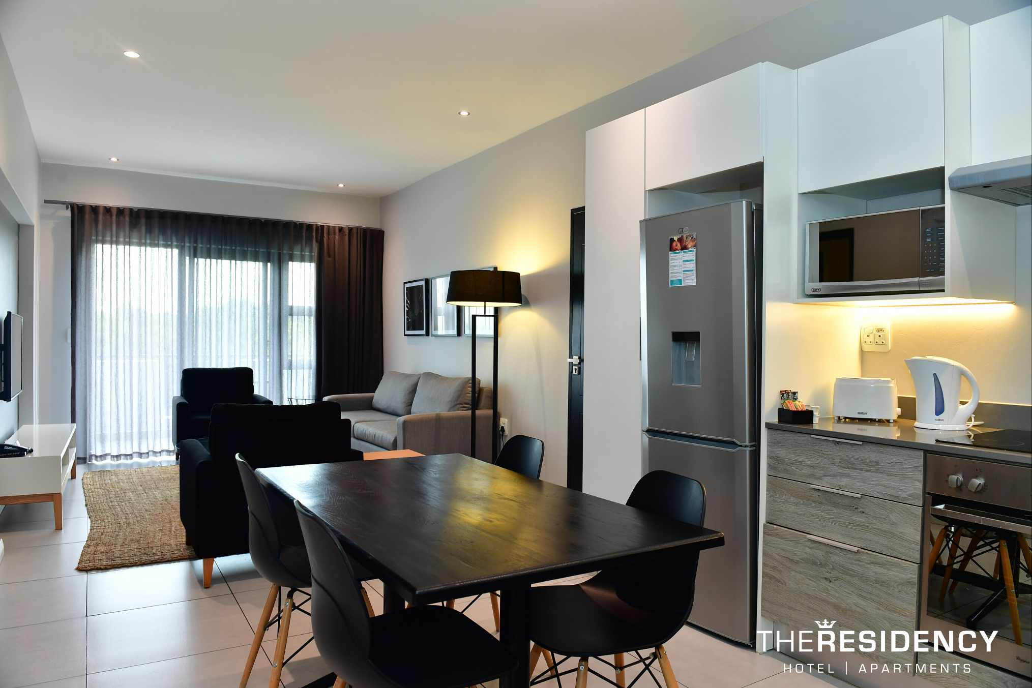 Mint Hotel Rosebank One Bedroom Apartment 2