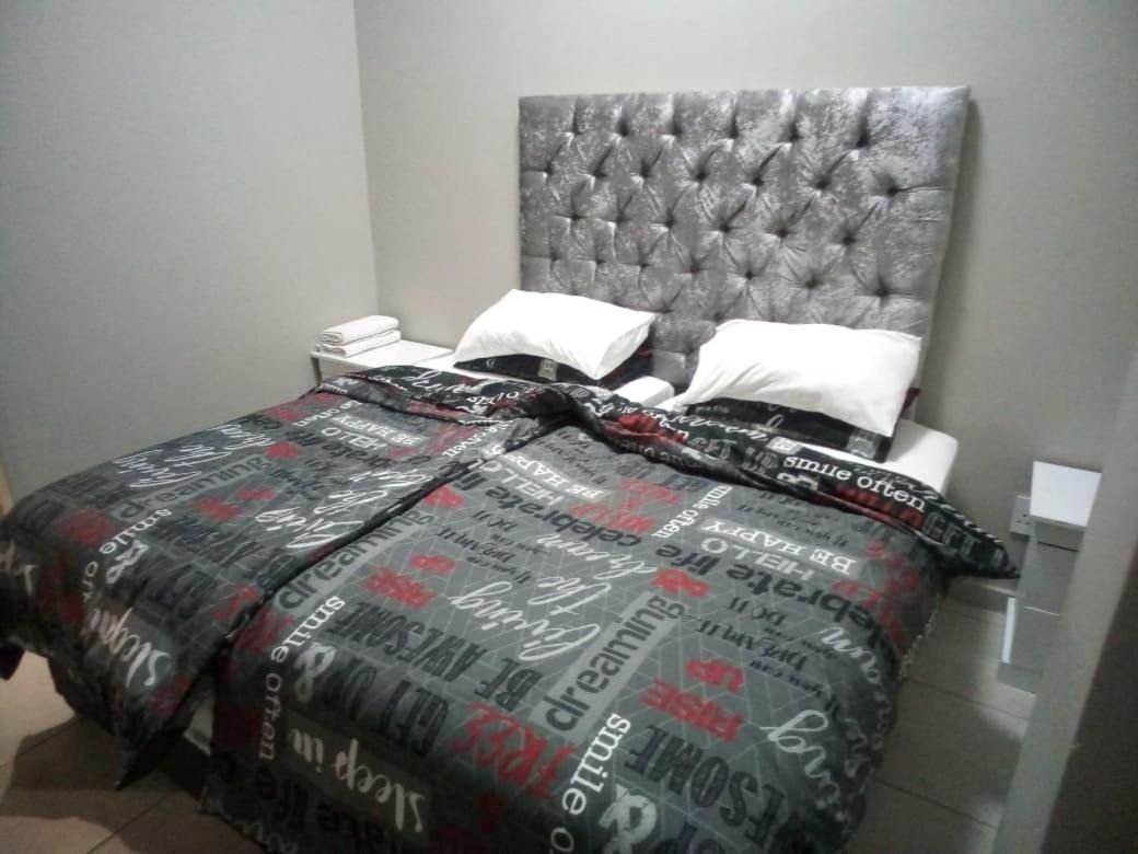 Rosch Inc Prop Rosebank Two-Bedroom Apartment