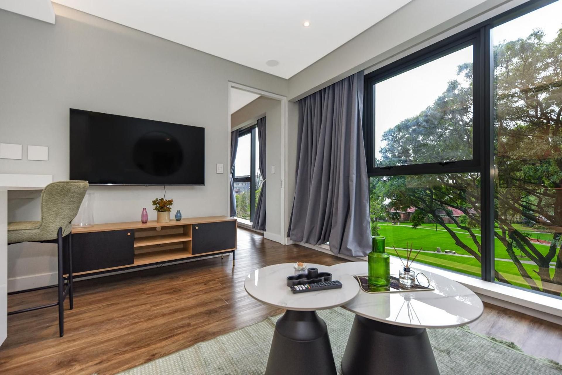 One-Bedroom Premier Apartment