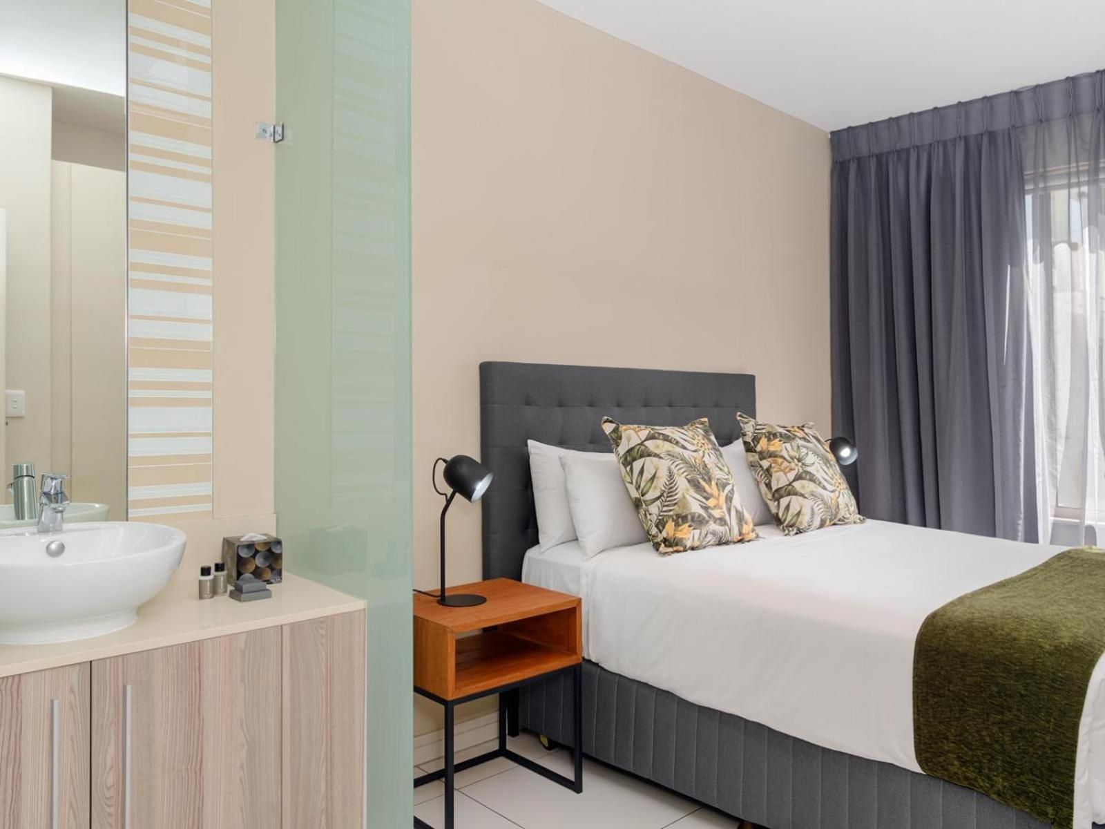 Basic Queen Room
