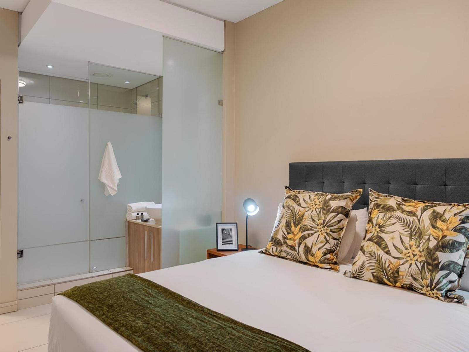 Basic Queen Room