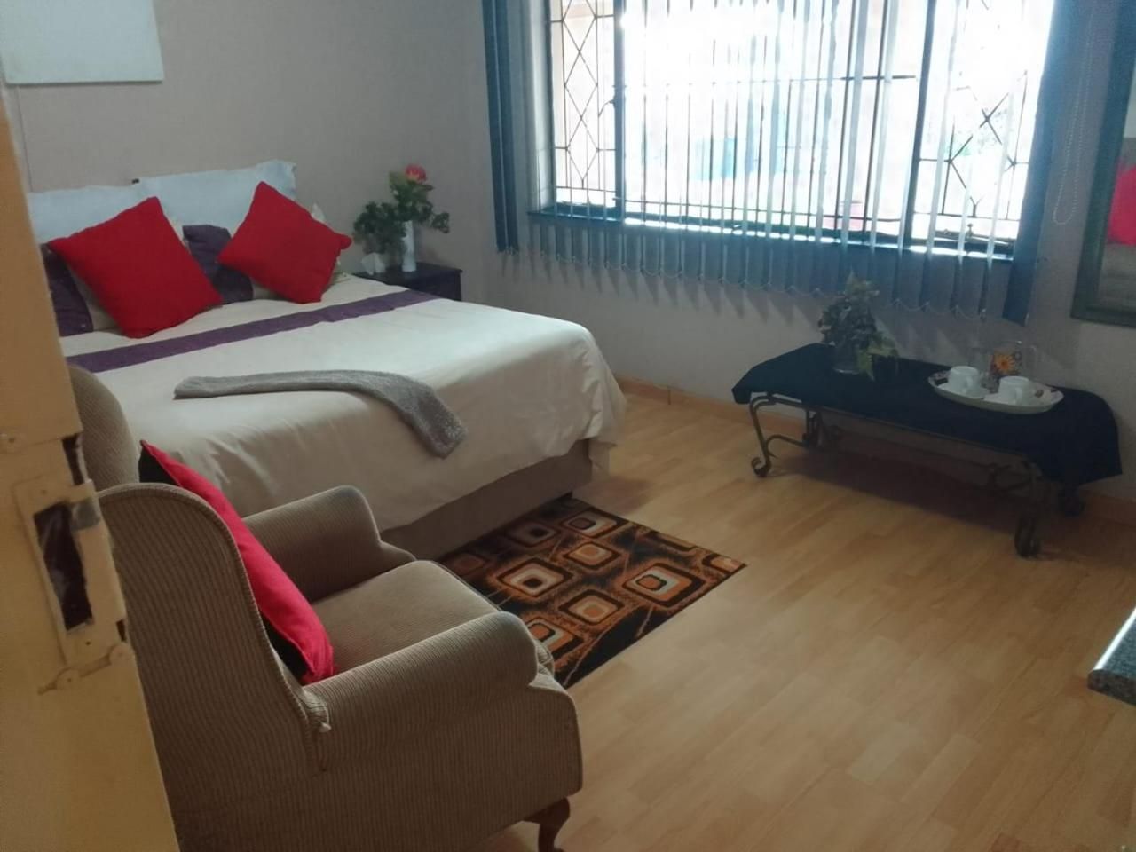 Garden View Guesthouse Fleurhof Budget Double Room