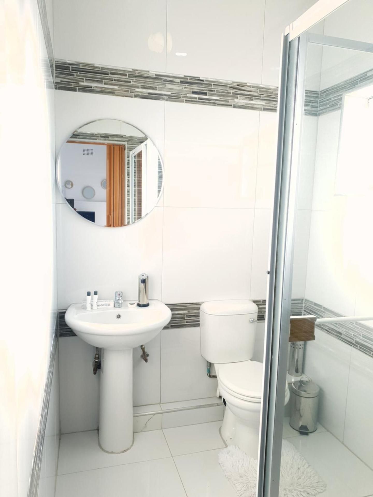 Deluxe Double Room with Shower