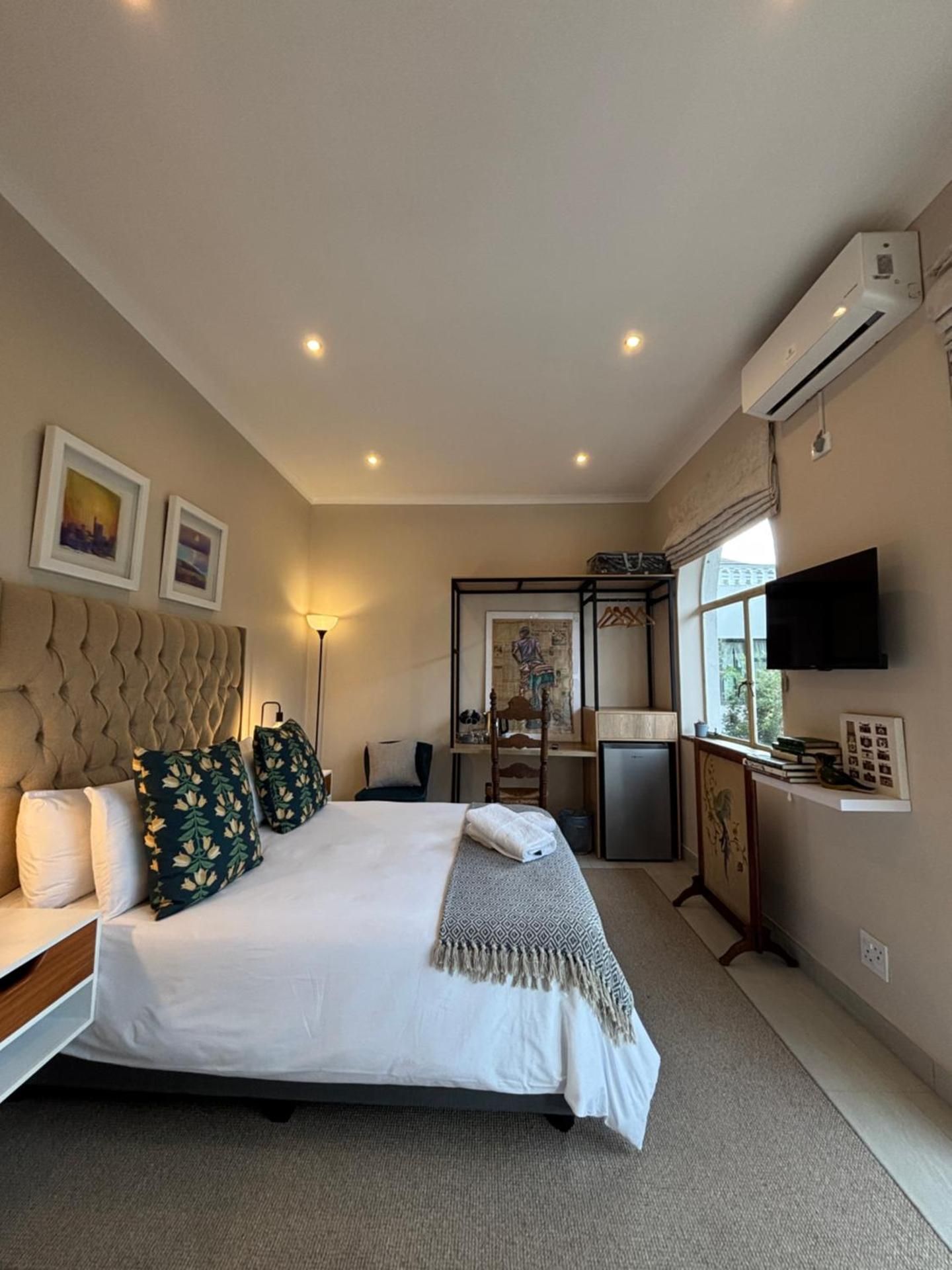 Queen Room with Balcony