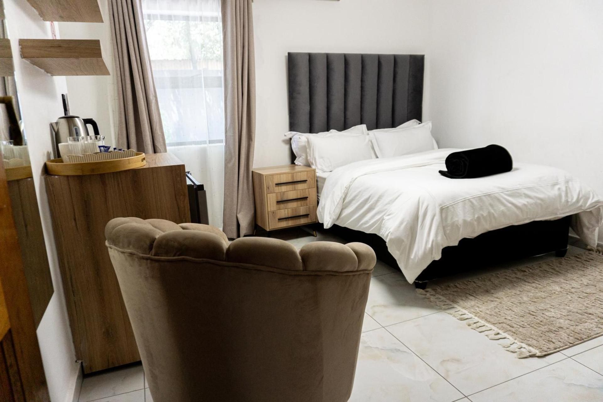 Deluxe Double Room with Shower